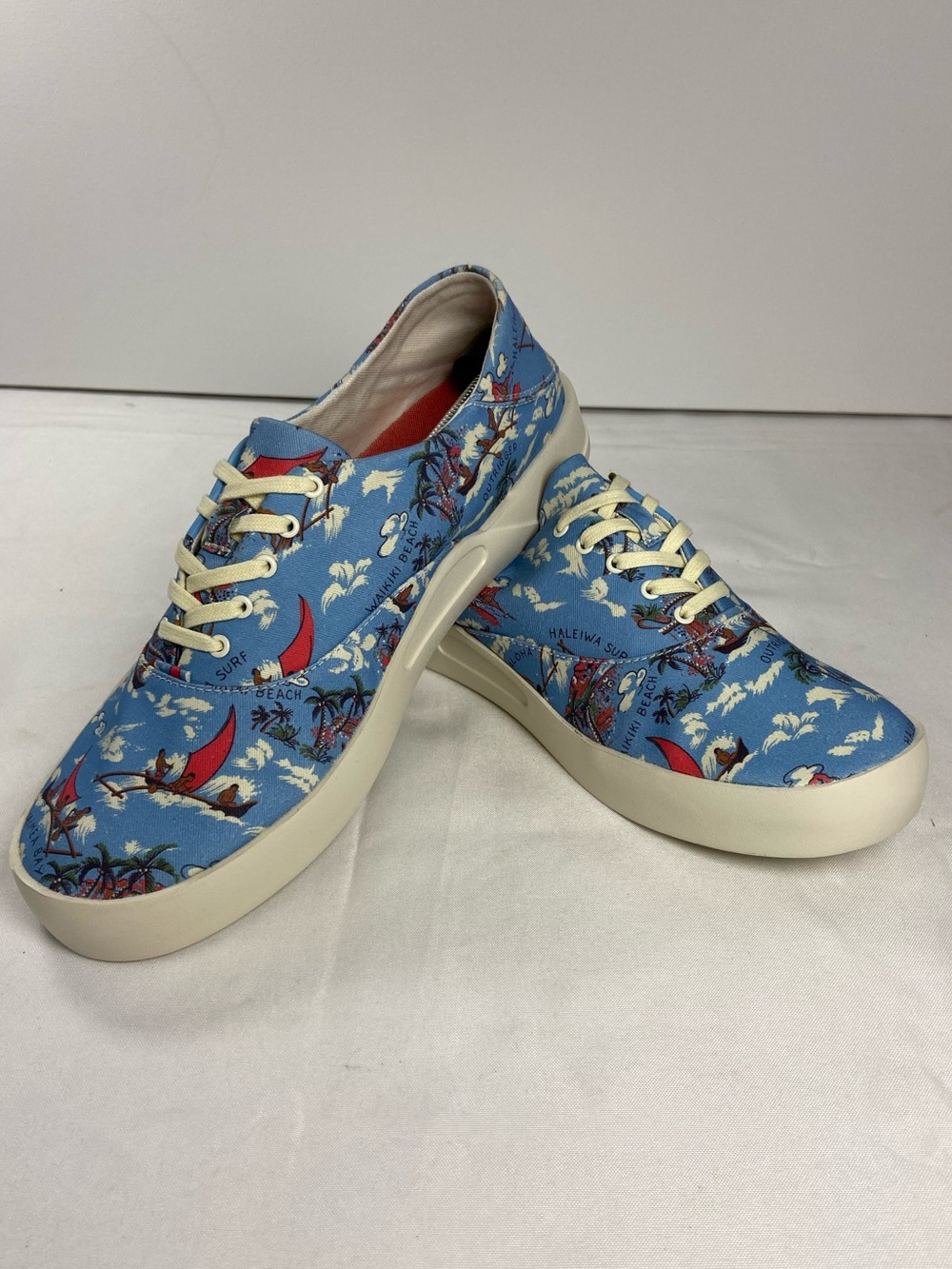 OluKai x Kahala Tradewind Pa’i Ocean Spray Men’s 11 Shoes 10533-RYZQ NWOB